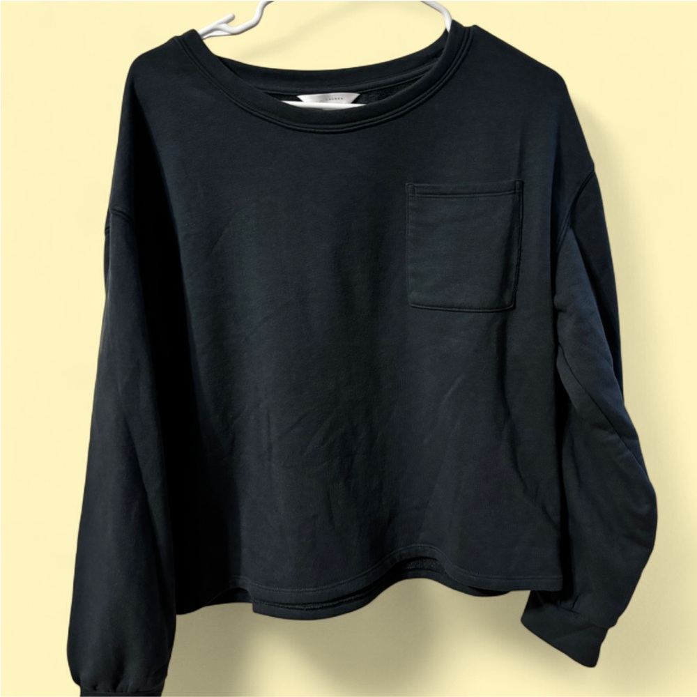 Green Cropped Long Sleeve Top